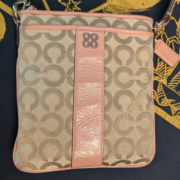Coach Pink Julia Op Art Swingpack Crossbody - Picture 3 of 9